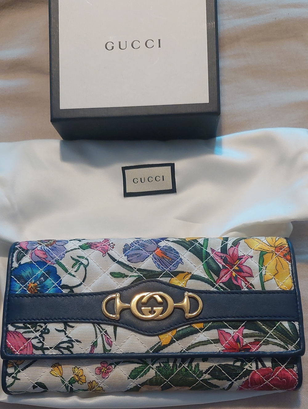 Gucci Floral Quilted Leather Continental Clutch - Multicolor